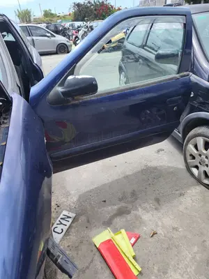 Foto de PUERTA DELANTERA IZQUIERDA CITROEN XSARA COUPE 2.0 HDi CAT (RHY / DW10TD) (90 CV / 66 KW)