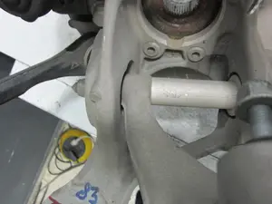 Foto de BRAZO SUSPENSION INFERIOR TRASERO DERECHO PORSCHE MACAN (95BA) referencia 8R0505312F foto 6