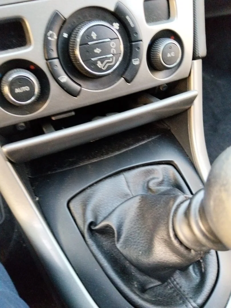 Foto de CENICERO PEUGEOT 308 SW 1.6 HDi FAP CAT (9HZ / DV6TED4) (109 CV / 80 KW)