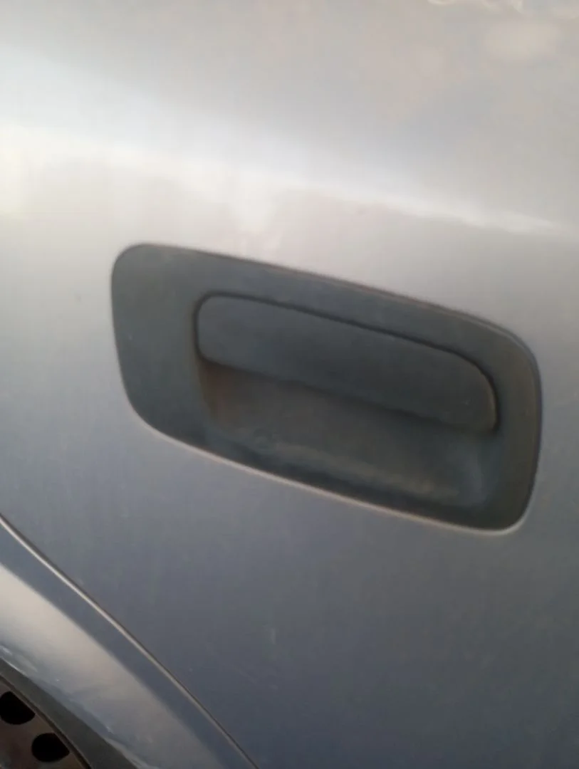 Foto de MANETA EXTERIOR TRASERA DERECHA OPEL ASTRA G BERLINA 1.6 CAT (Z 16 SE / L55) (84 CV / 62 KW) referencia 24443951