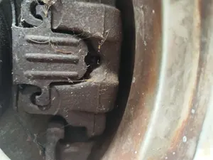 Foto de PINZA DE FRENO DELANTERA IZQUIERDA BMW SERIE 3 BERLINA (E90) 2.0 Turbodiesel CAT (143 CV / 105 KW)
