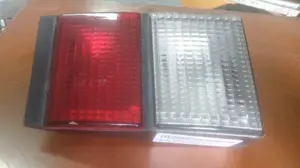 Foto de PILOTO TRASERO DERECHO INTERIOR MG ROVER ROVER 800 (RS) 2.7 24V (169 CV / 124 KW) referencia 2221R