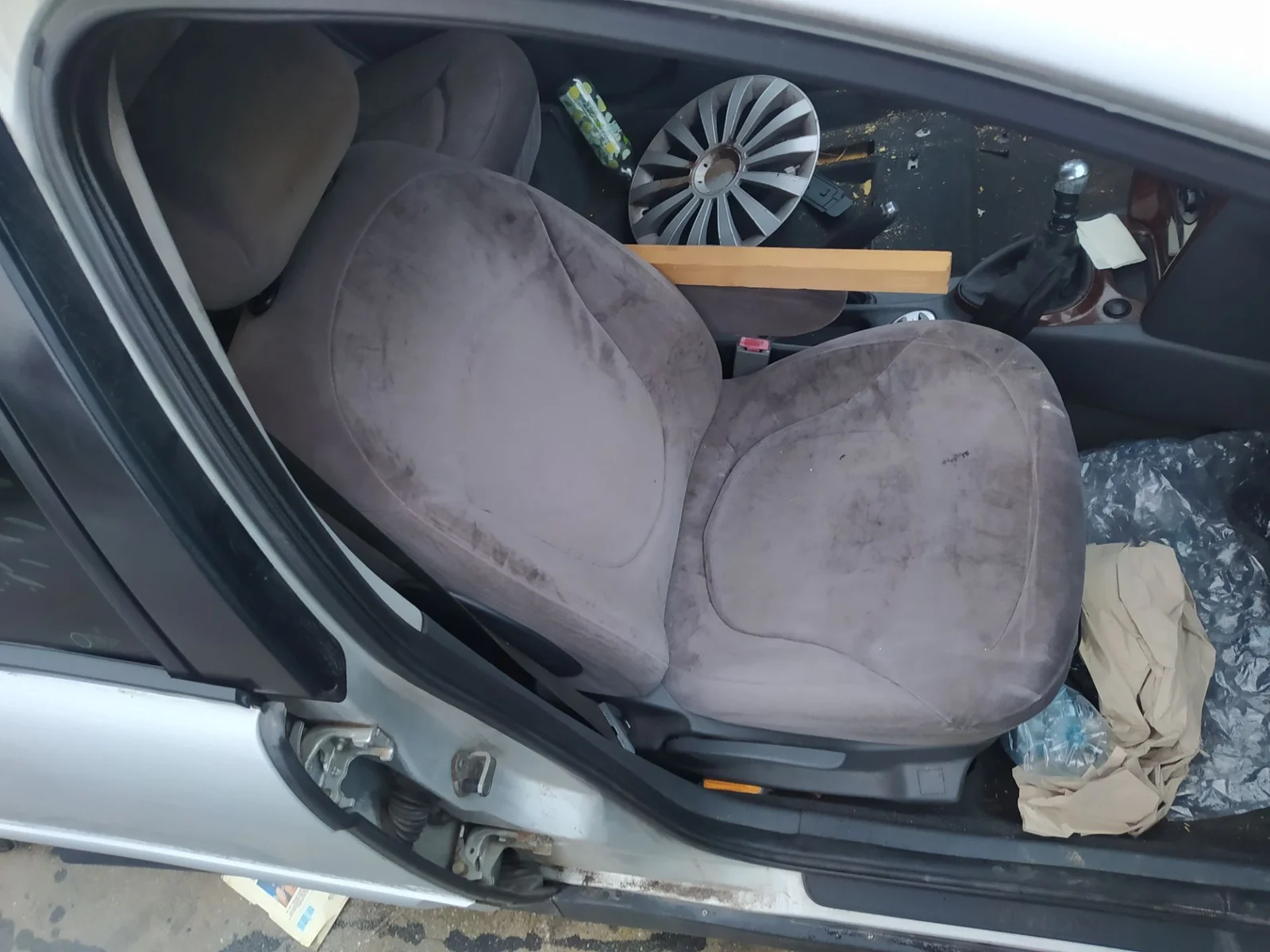Foto de CINTURON SEGURIDAD DELANTERO DERECHO CITROEN C5 BERLINA 2.0 HDi (109 CV / 80 KW) referencia 8974TK