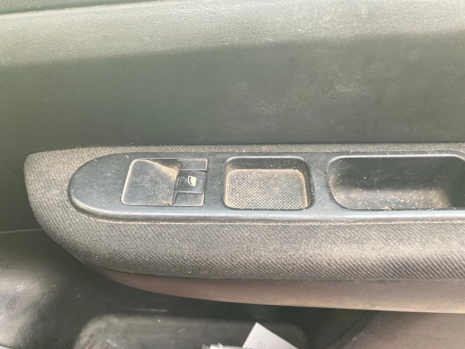 Foto de MANDO ELEVALUNAS DELANTERO DERECHO PEUGEOT 307 BREAK / SW (S1)(04.2002) 2.0 16V HDi FAP CAT (RHR / DW10BTED4) (136 CV / 100 KW)