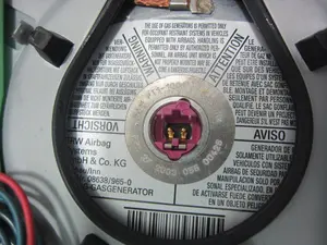 Foto de AIRBAG DELANTERO IZQUIERDO AUDI A6 BERLINA (4B2) 2.4 V6 30V CAT (BDV) (170 CV / 125 KW) referencia 8 E 880201AB foto 3