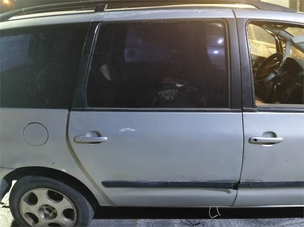 Foto de PUERTA TRASERA DERECHA SEAT ALHAMBRA (7V9)