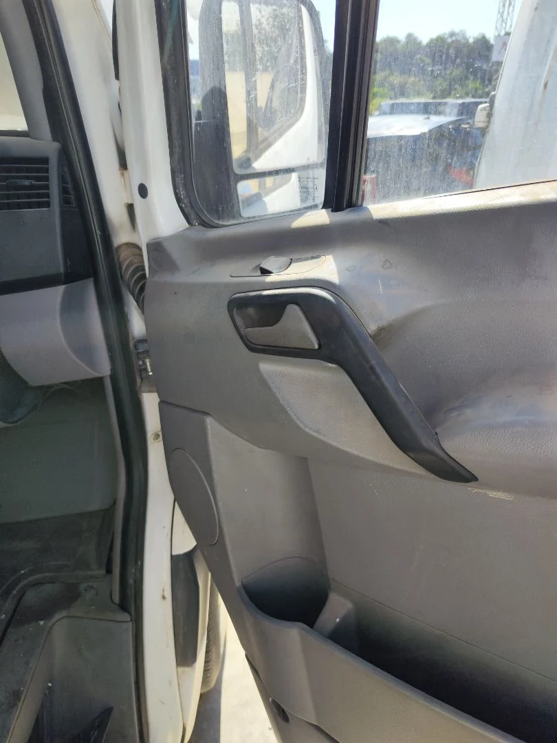 Foto de ELEVALUNAS DELANTERO DERECHO MERCEDES-BENZ SPRINTER II FURGÓN 2.1 CDI CAT (88 CV / 65 KW) referencia A9067200146