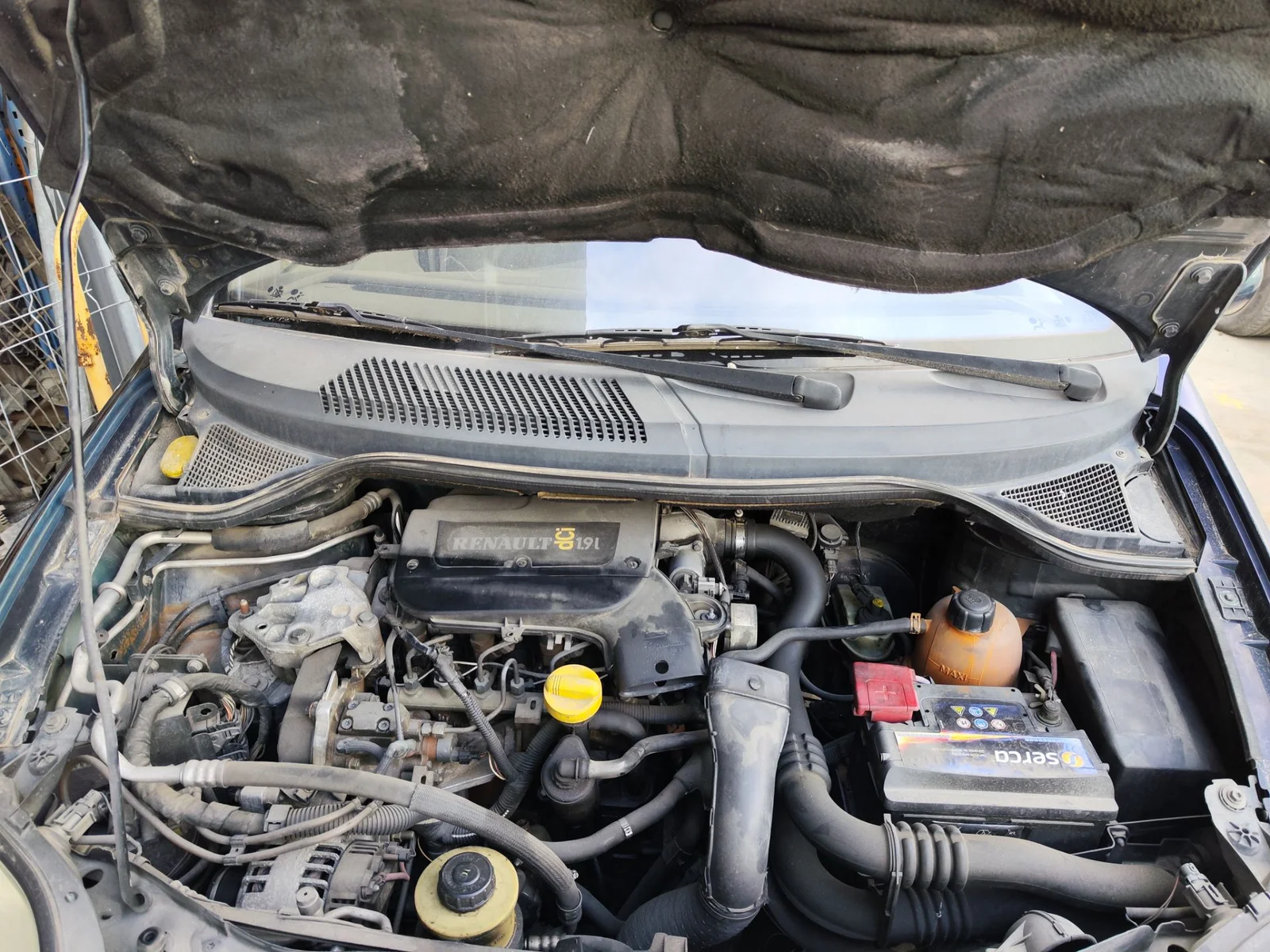 Foto de TORPEDO RENAULT SCENIC I (JA...) 1.9 dCi Diesel CAT (102 CV / 75 KW)