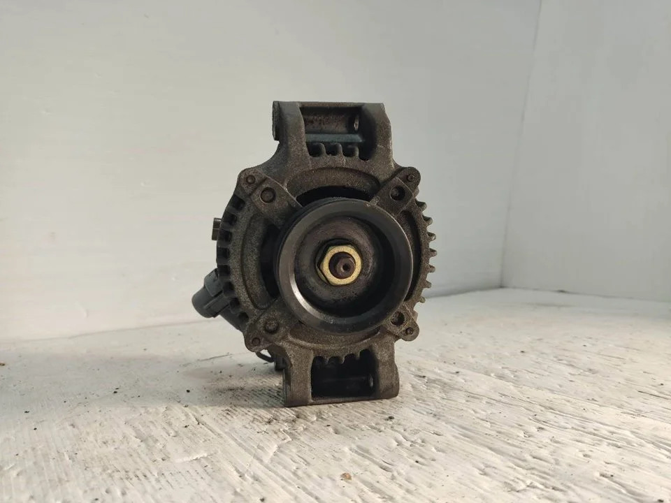 Foto de ALTERNADOR CHRYSLER SEBRING JR 41 BERLINA referencia 04606755AA