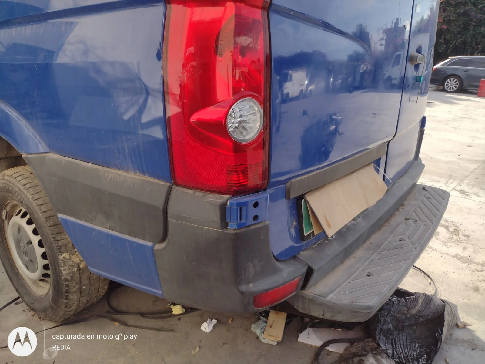 Foto de PARAGOLPES TRASERO VOLKSWAGEN CRAFTER FURGÓN (2E) 2.5 TDI DPF (109 CV / 80 KW)