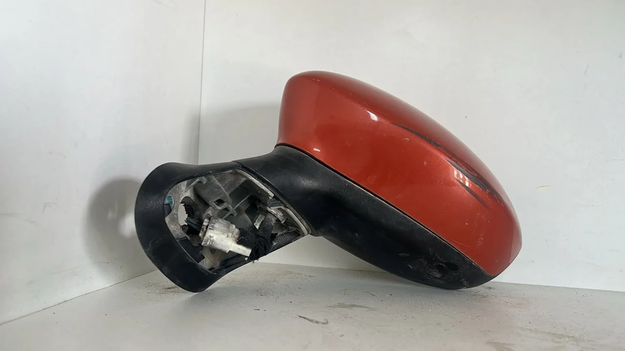 Foto de RETROVISOR IZQUIERDO FIAT GRANDE PUNTO (199) 1.3 16V JTD CAT (75 CV / 55 KW) referencia 01214708600