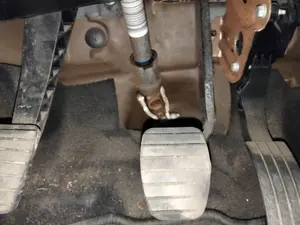 Foto de PEDAL FRENO DACIA DUSTER I 1.2 16V TCE CAT (125 CV / 92 KW) referencia 465016578R