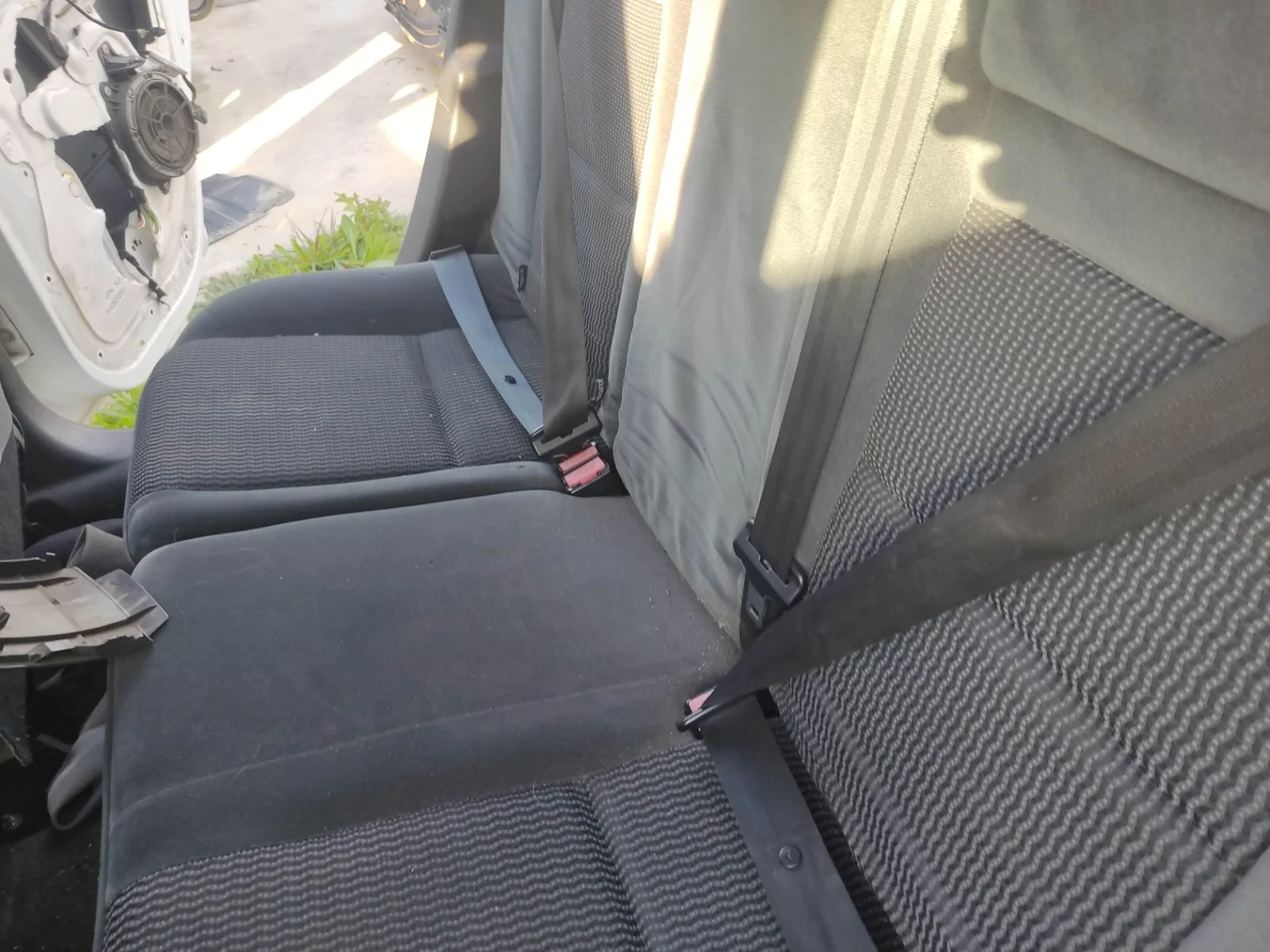 Foto de ENGANCHE CINTURON TRASERO DERECHO PEUGEOT 207 1.6 HDi FAP CAT (9HZ / DV6TED4) (109 CV / 80 KW)