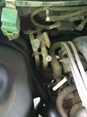 Foto de TUBOS AIRE ACONDICIONADO FORD KA (CCQ) 1.3 CAT (50 CV / 37 KW)
