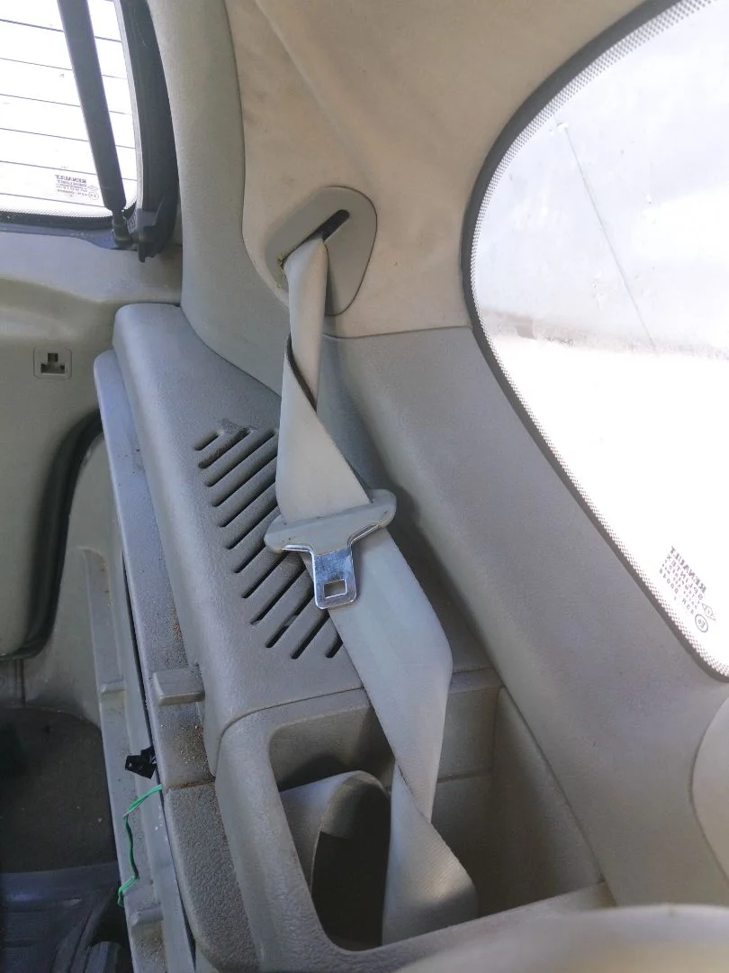 Foto de CINTURON SEGURIDAD TRASERO IZQUIERDO RENAULT SCENIC I (JA...) 1.9 dCi Diesel CAT (102 CV / 75 KW)