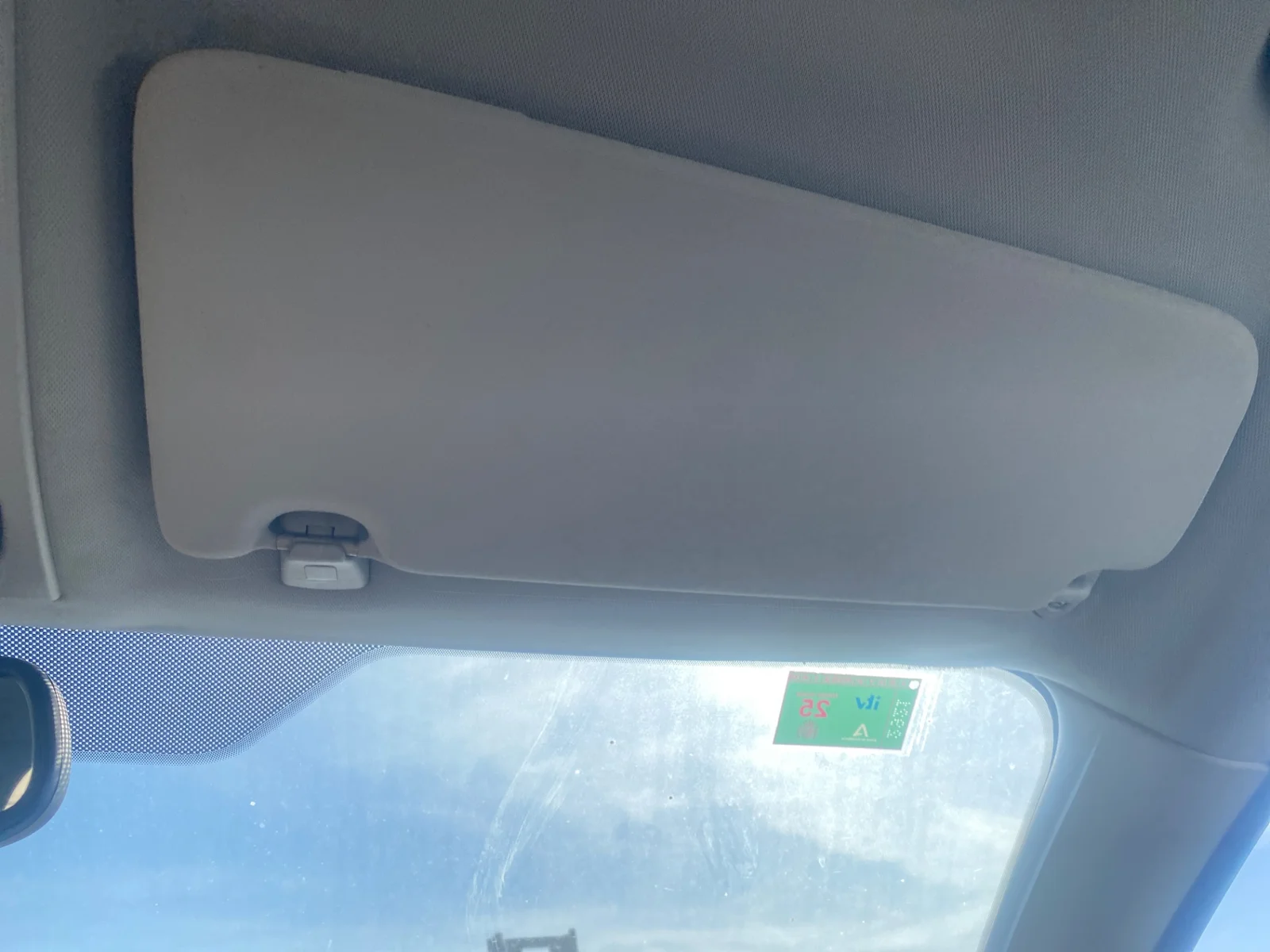 Foto de PARASOL DERECHO FORD KUGA (CBV) 2.0 TDCi CAT (136 CV / 100 KW)