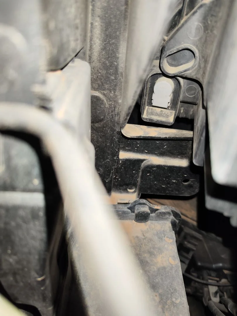 Foto de ELECTROVENTILADOR RADIADOR AIRE ACONDICIONADO PEUGEOT 5008 1.6 HDi FAP CAT (9HZ / DV6TED4) (109 CV / 80 KW)