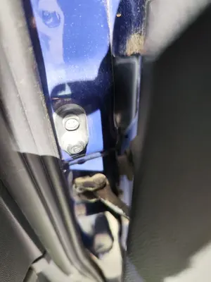 Foto de RETENEDOR PUERTA OPEL COMBO (CORSA C) 1.3 16V CDTI CAT (Z 13 DT / LN9) (69 CV / 51 KW) referencia 24413389