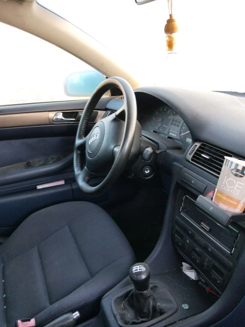 Foto de MANDO INTERMITENTES AUDI A6 BERLINA (4B2) 1.8 20V Turbo (150 CV / 110 KW)