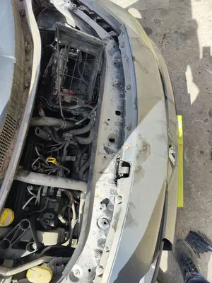 Foto de PANEL FRONTAL RENAULT SCENIC II 1.5 dCi Diesel (101 CV / 74 KW) referencia 8200140174