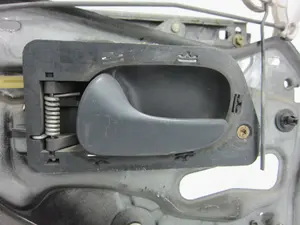 Foto de ELEVALUNAS TRASERO IZQUIERDO RENAULT LAGUNA (B56) 1.9 dCi Diesel CAT (107 CV / 79 KW) referencia 192922000 foto 5