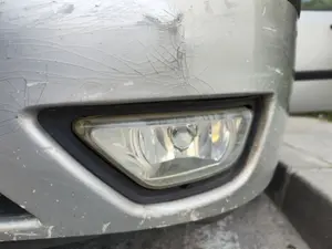 Foto de FARO ANTINIEBLA IZQUIERDO FORD FOCUS FAMILIAR (CAK) 1.8 TDCi Turbodiesel CAT (116 CV / 85 KW)