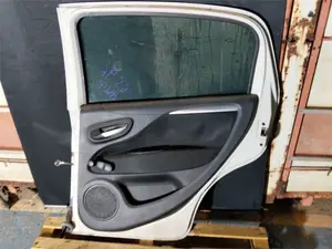 Foto de PUERTA TRASERA DERECHA FIAT III PUNTO (199) 1.4 CAT (78 CV / 57 KW) referencia 0051888069 foto 2