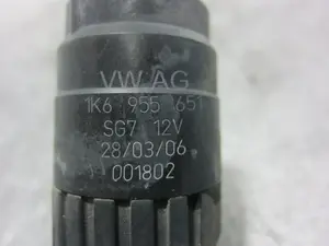 Foto de BOMBA LIMPIA SEAT LEON (1P1) 1.9 TDI (105 CV / 77 KW) referencia 1K6955651 foto 4
