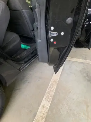 Foto de CERRADURA PUERTA TRASERA DERECHA OPEL ASTRA H CARAVAN 1.9 16V CDTI CAT (Z 19 DTH / LRD) (150 CV / 110 KW)