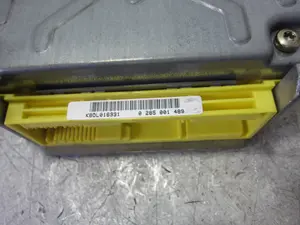 Foto de CENTRALITA AIRBAG AUDI ALLROAD QUATTRO QUATTRO (4B5) 2.5 V6 24V TDI (180 CV / 132 KW) referencia 4Z7959655H foto 2