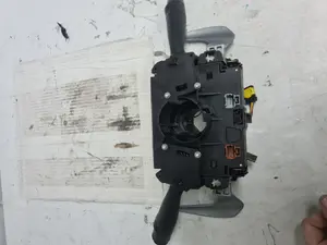 Foto de MANDO MULTIFUNCION CITROEN C3 1.4 16V (88 CV / 65 KW) referencia 488229XT foto 2
