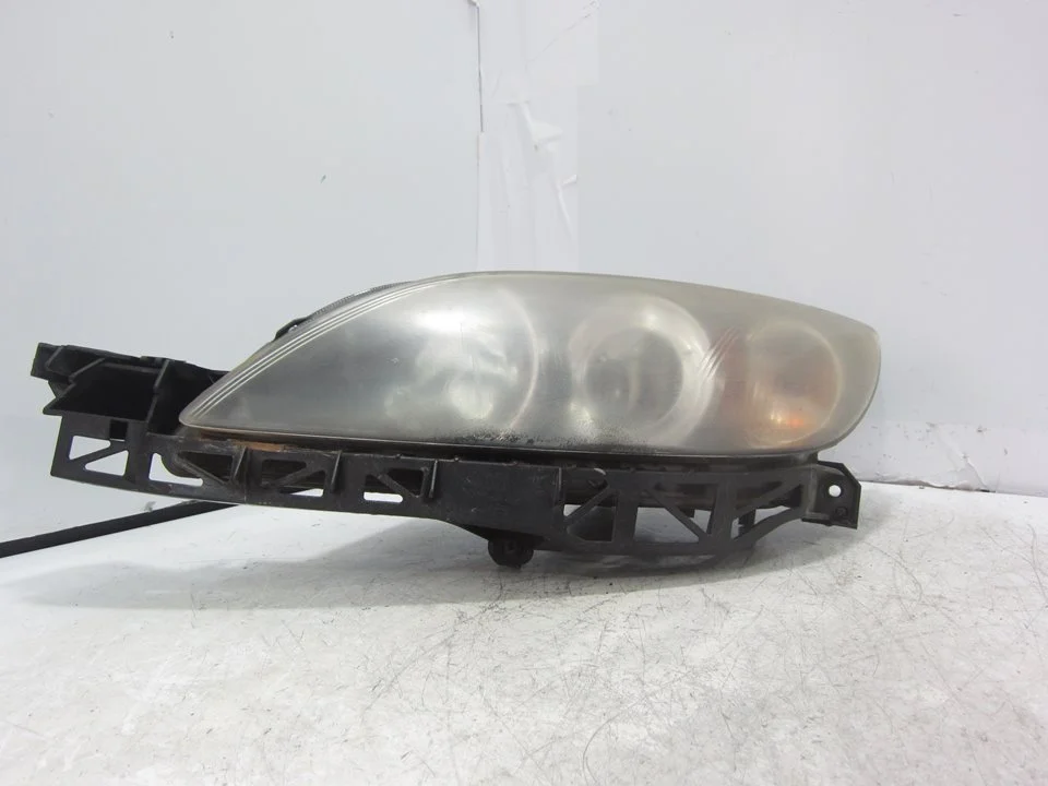 Foto de FARO IZQUIERDO MAZDA 3 BERLINA (BK) 2.0 Diesel CAT (143 CV / 105 KW) referencia BP4K50161LH
