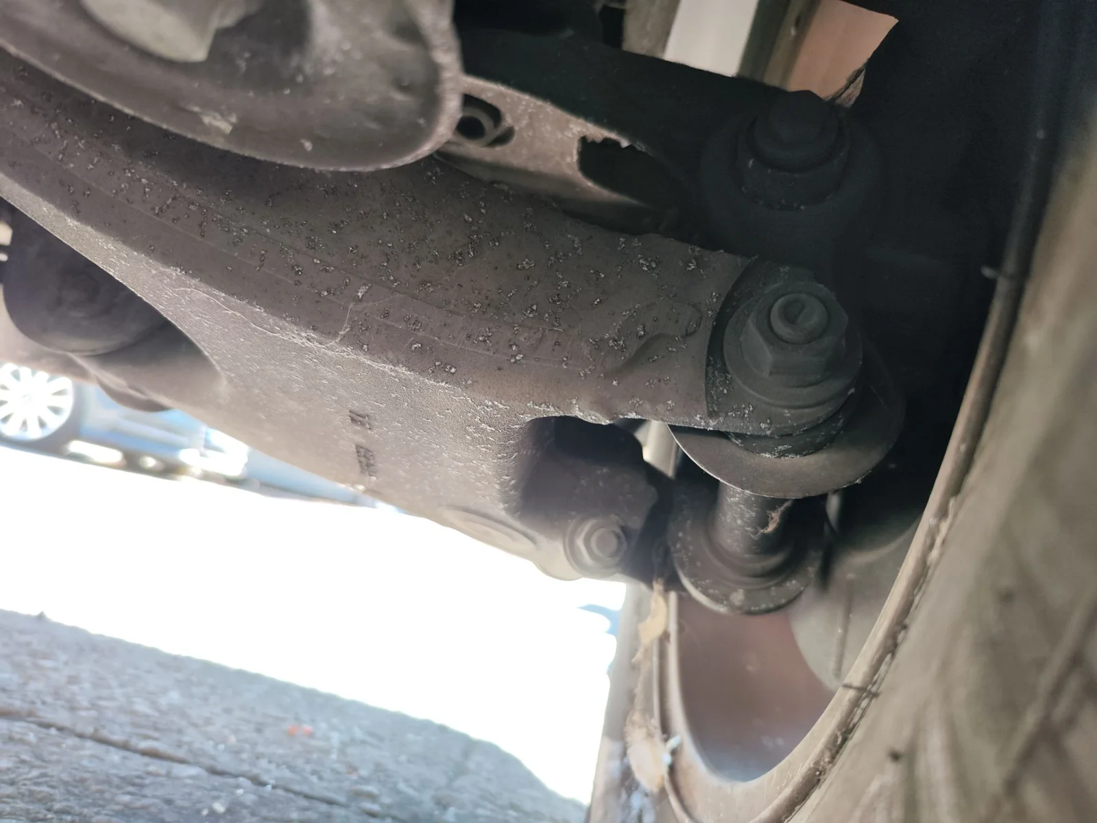 Foto de BRAZO SUSPENSION TRASERO IZQUIERDO BMW SERIE X5 (E53) 3.0 Turbodiesel CAT (218 CV / 160 KW)