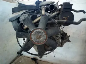 Foto de MOTOR COMPLETO BMW SERIE 5 BERLINA (E39) 2.5 24V Turbodiesel CAT (163 CV / 120 KW) referencia 256D1 foto 2