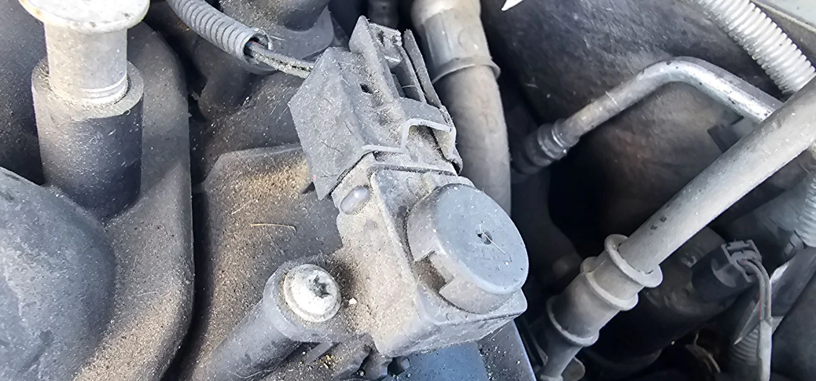 Foto de VALVULA AIRE ADICIONAL BMW SERIE 3 BERLINA (E90) 2.0 CAT (129 CV / 95 KW)
