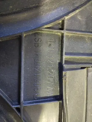 Foto de ELECTROVENTILADOR RADIADOR AIRE ACONDICIONADO VOLKSWAGEN CADDY (2K)(02.2004) 1.9 TDI (105 CV / 77 KW) referencia 1K0121207 foto 2