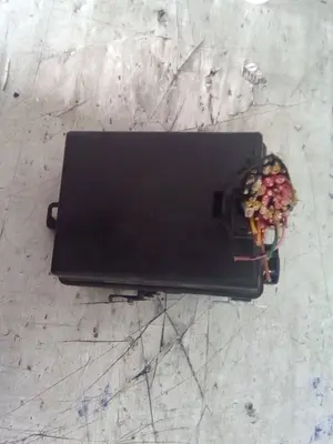 Foto de CAJA RELES / FUSIBLES KIA PICANTO (SA) referencia 9194007000 foto 2