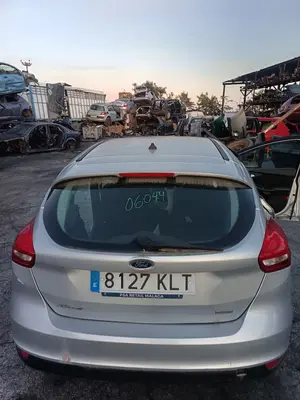 Foto de PORTON TRASERO FORD FOCUS BERLINA (CEW) 1.0 EcoBoost CAT (125 CV / 92 KW)