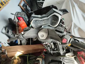 Foto de MANILLAR YAMAHA X-MAX 250 250 cm3 - 15 kW (20 CV / 15 KW)