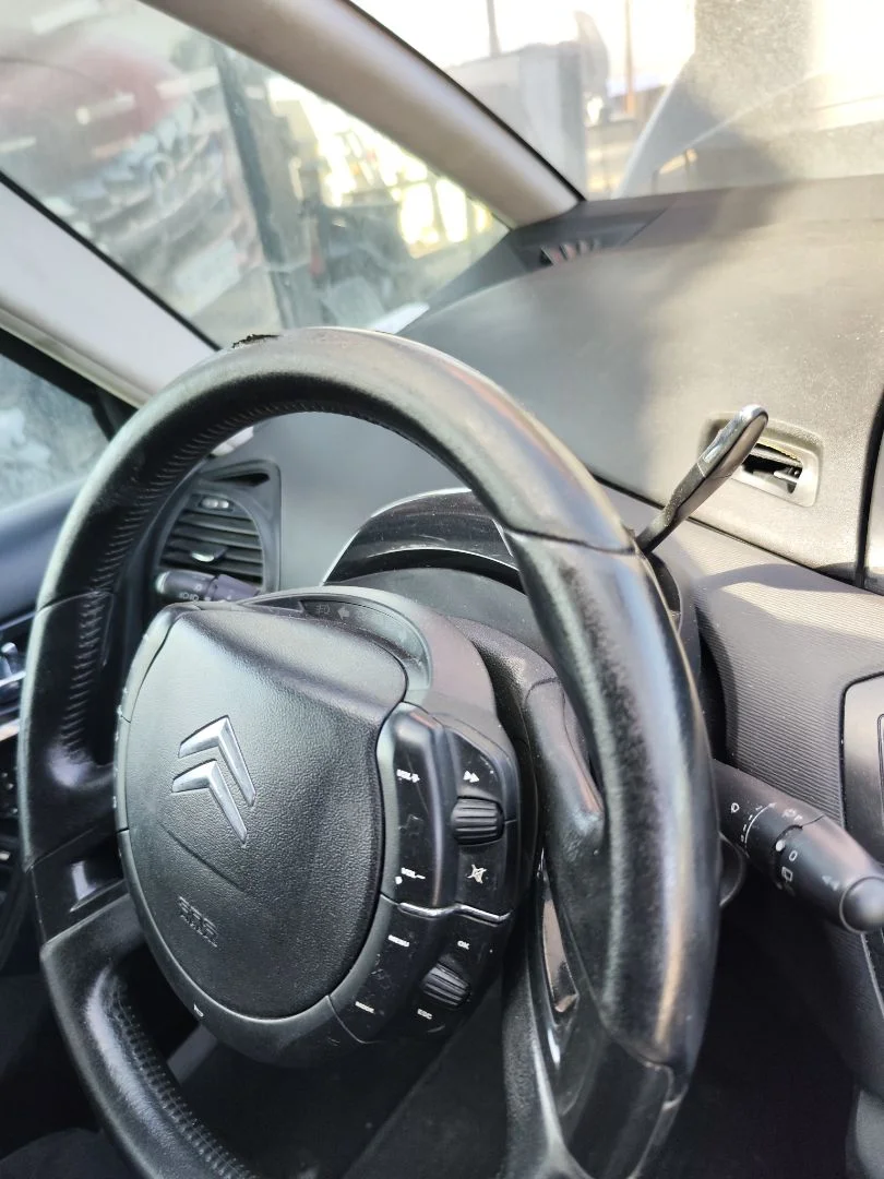 Foto de VOLANTE CITROEN GRAND C4 PICASSO 1.6 16V HDi FAP (109 CV / 80 KW)