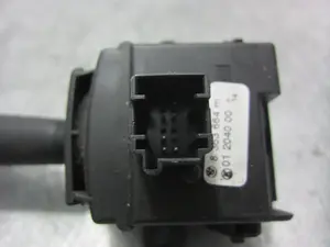 Foto de MANDO LIMPIA BMW SERIE 3 BERLINA (E46) 3.0 24V Turbodiesel CAT (184 CV / 135 KW) referencia 8363664 foto 3