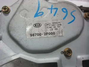 Foto de MOTOR LIMPIA TRASERO KIA CERATO (LD) 1.6 CAT (105 CV / 77 KW) referencia 987002F000 foto 4