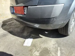 Foto de PARAGOLPES TRASERO RENAULT MEGANE II BERLINA 5P 1.5 dCi Diesel (101 CV / 74 KW) referencia 850107698R foto 3