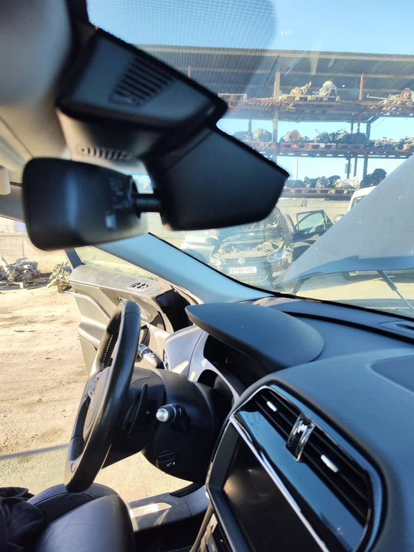 Foto de RETROVISOR INTERIOR JAGUAR F-PACE 3.0 V6 Diesel CAT (301 CV / 221 KW) referencia FK7217E678AA