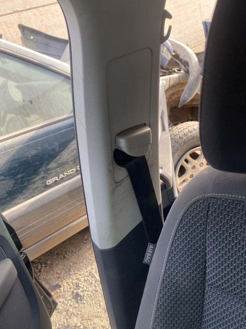 Foto de CINTURON SEGURIDAD DELANTERO DERECHO VOLKSWAGEN TOURAN (1T3) 1.6 TDI DPF (105 CV / 77 KW)