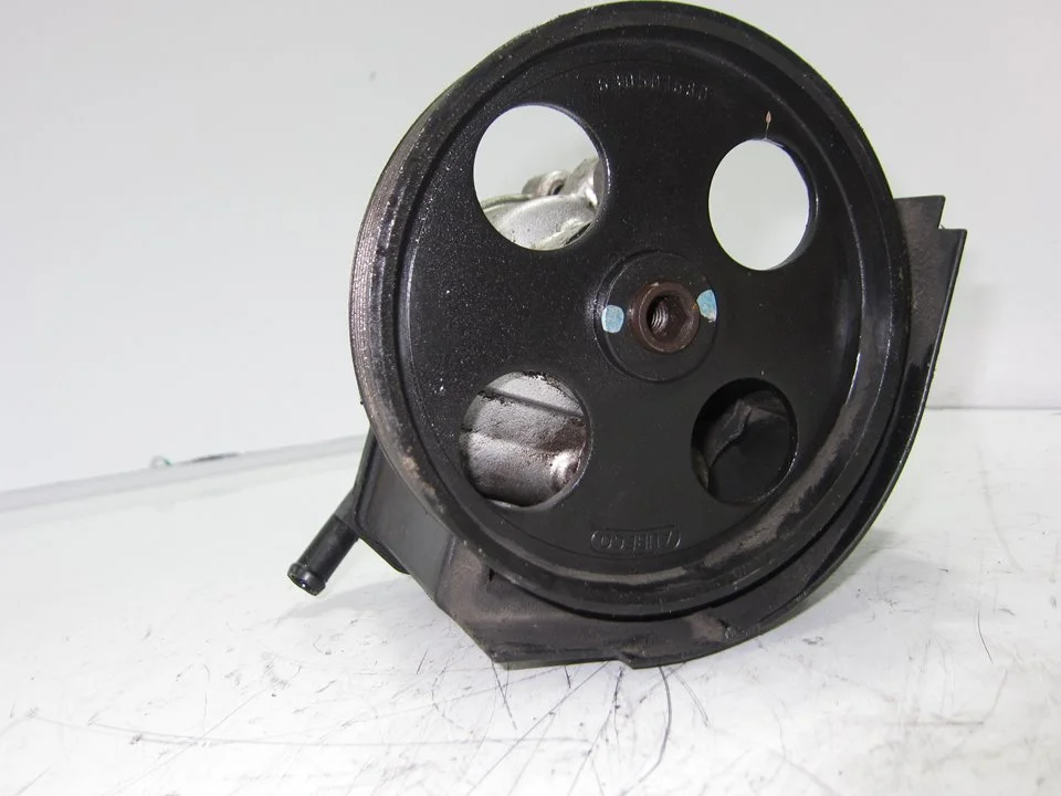 Foto de BOMBA DIRECCION CITROEN XSARA PICASSO referencia 9630501680
