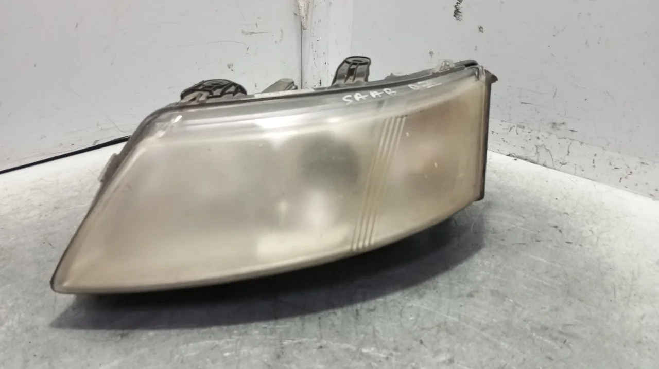 Foto de FARO IZQUIERDO SAAB 9-3 BERLINA 1.9 TiD CAT (150 CV / 110 KW) referencia 5327861