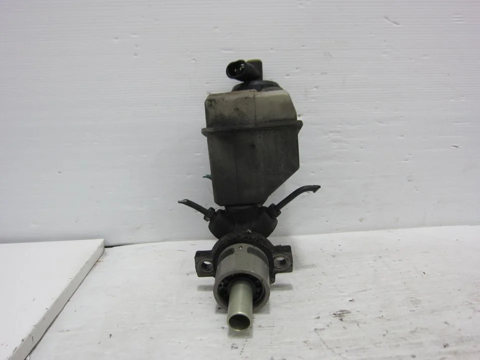 Foto de BOMBA FRENO NISSAN KUBISTAR (X76) 1.5 dCi Turbodiesel CAT (82 CV / 60 KW) referencia 7700417826G