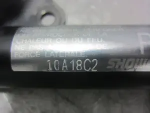 Foto de AMORTIGUADORES MALETERO / PORTON VOLKSWAGEN GOLF IV BERLINA (1J1)(10.1997) 1.9 TDI (116 CV / 85 KW) referencia 10A17C1 foto 4
