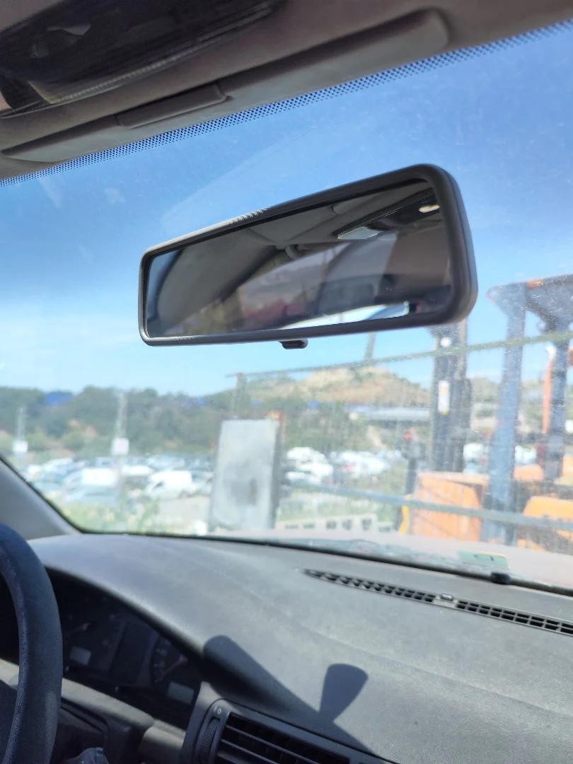 Foto de RETROVISOR INTERIOR VOLKSWAGEN PASSAT BERLINA (3B2) 1.9 TDI (116 CV / 85 KW)